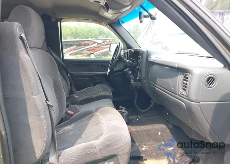 2002 Chevrolet Silverado 2500Hd Ls z USA, uszkodzony, nr VIN 1GCHC29142E259923